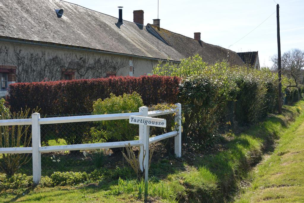 Hotel Tartigousse à Saint-Aignan  Extérieur photo